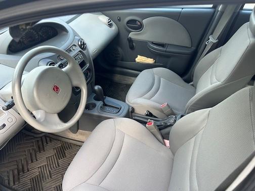 Silver 2003 Saturn Ion 2