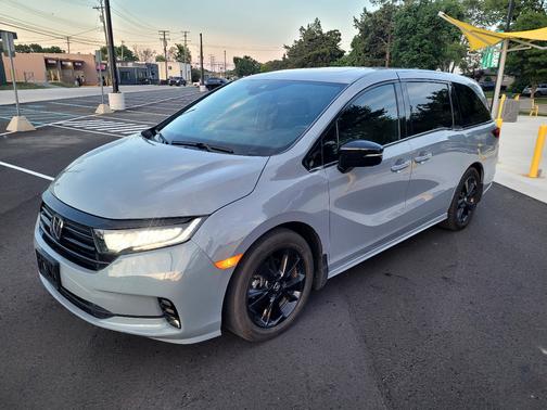 Gray 2024 Honda Odyssey Sport