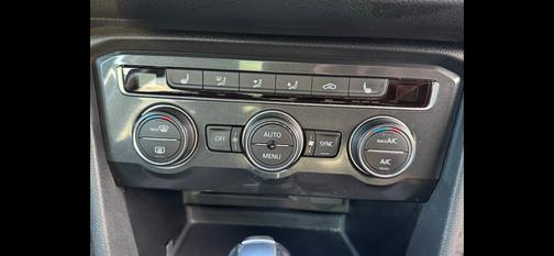 Red 2019 Volkswagen Tiguan 2.0T SE