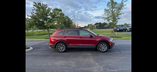 Red 2019 Volkswagen Tiguan 2.0T SE