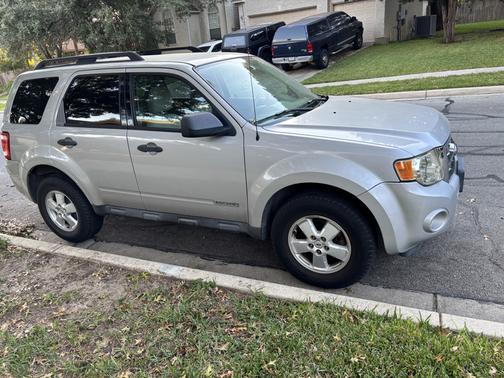 Silver 2008 Ford Escape XLT