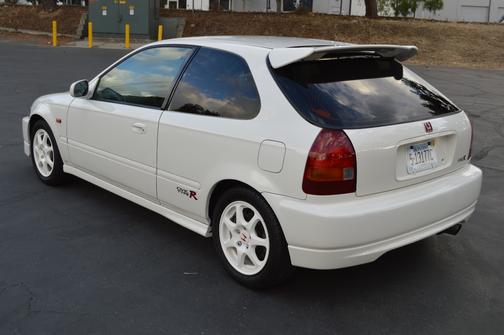 White 1997 Honda Civic DX