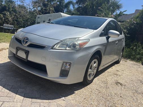 2010 Toyota Prius II