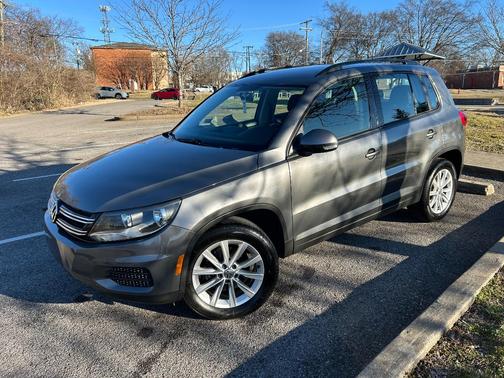 Gray 2018 Volkswagen Tiguan Limited 2.0T