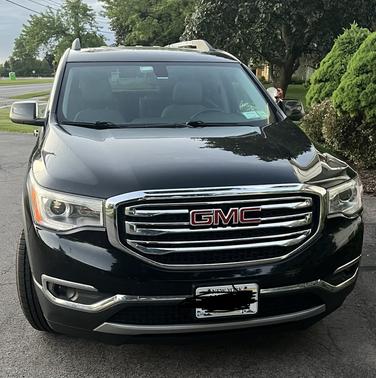 Black 2017 GMC Acadia SLT-1