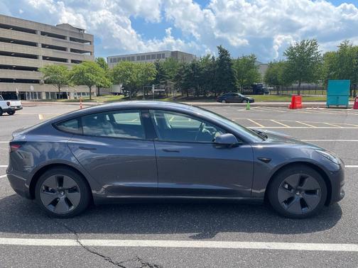 Gray 2022 Tesla Model 3 Long Range