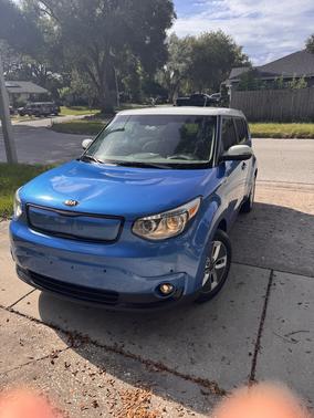2017 Kia Soul EV +
