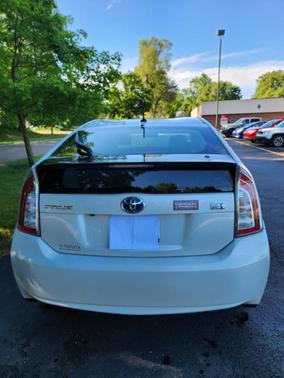 White 2014 Toyota Prius Three