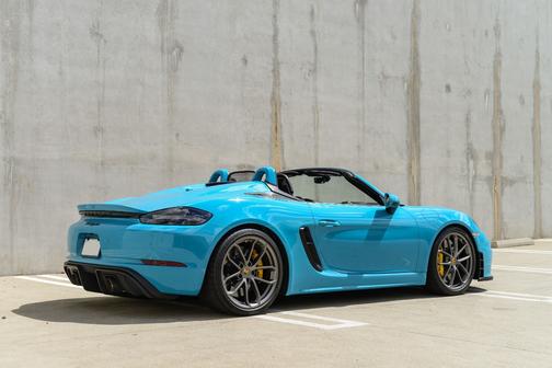 Blue 2020 Porsche 718 Spyder 718 Spyder