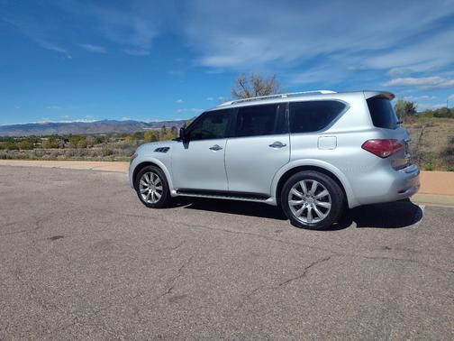 Silver 2012 INFINITI QX56 Base
