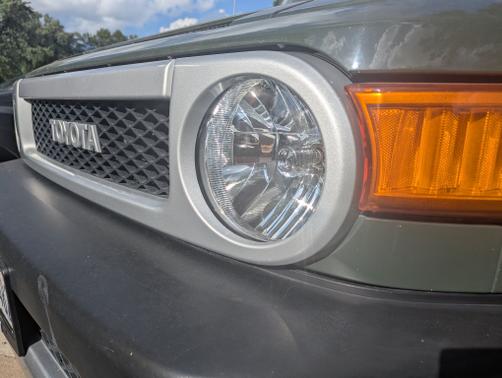 2011 Toyota FJ Cruiser Base