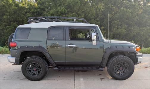 2011 Toyota FJ Cruiser Base