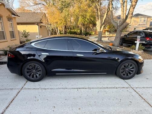 2020 Tesla Model S Long Range Plus
