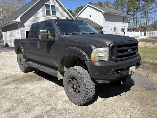 2004 Ford F-350 Lariat Crew Cab Super Duty