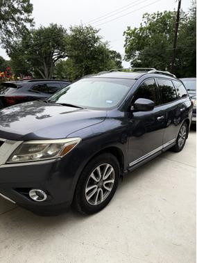 2014 Nissan Pathfinder SL