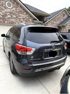 2014 Nissan Pathfinder SL