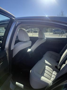 2018 Lexus ES 300h Base