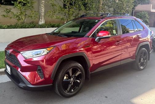 2021 Toyota RAV4 Hybrid XLE Premium