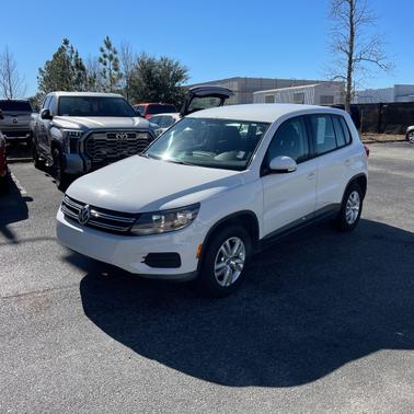 2014 Volkswagen Tiguan Auto SE