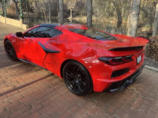 Red 2024 Chevrolet Corvette Z06 w/1LZ