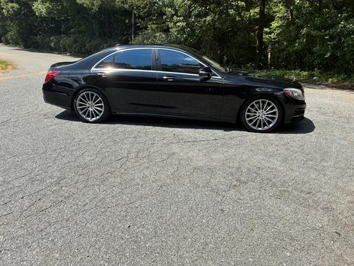 Black 2016 Mercedes-Benz S-Class S 550