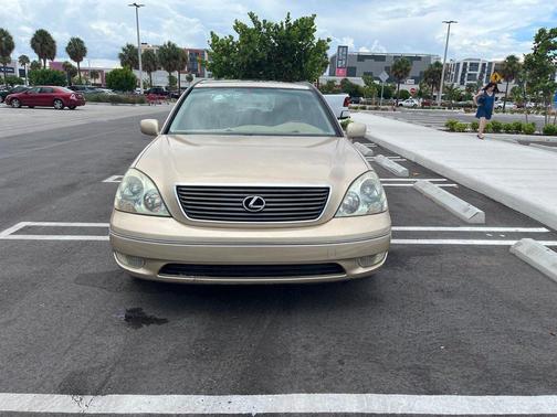 Gold 2002 Lexus LS 430 Base