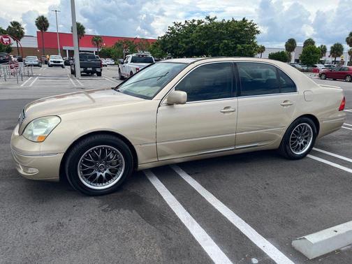 Gold 2002 Lexus LS 430 Base