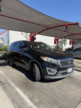 Black 2016 Kia Sorento LX