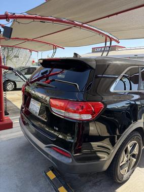 Black 2016 Kia Sorento LX