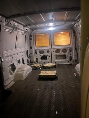 White 1998 Ford E150 Base