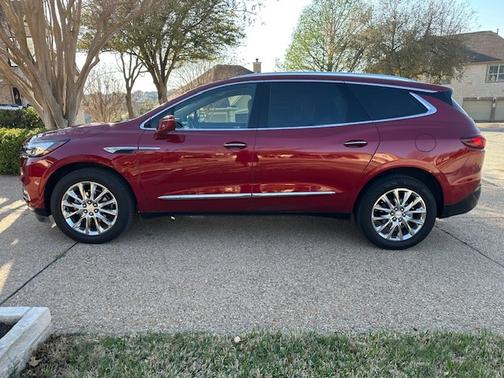 Red 2018 Buick Enclave Premium