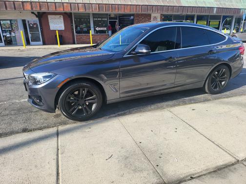 2018 BMW 330 Gran Turismo i xDrive