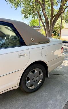 White 2004 Toyota Avalon XLS