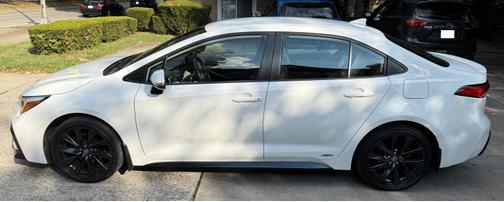 2024 Toyota Corolla Hybrid SE
