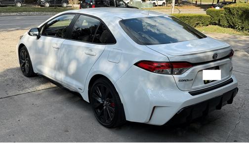 2024 Toyota Corolla Hybrid SE
