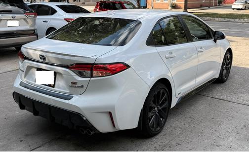 2024 Toyota Corolla Hybrid SE