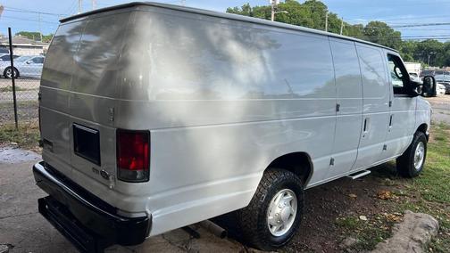 White 2014 Ford E350 Super Duty Cargo