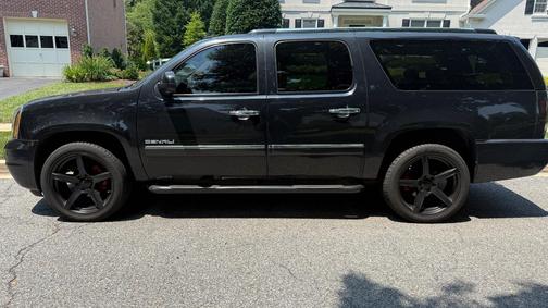 Black 2012 GMC Yukon XL Denali
