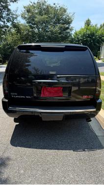 Black 2012 GMC Yukon XL Denali