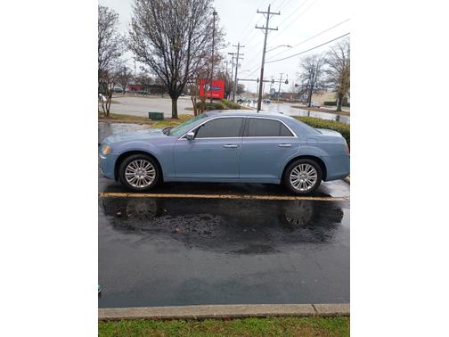 2013 Chrysler 300C Base