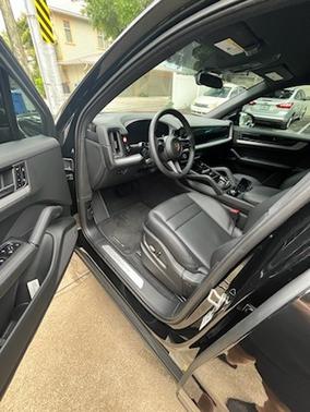 2024 Porsche Cayenne AWD