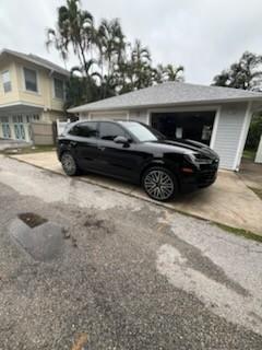 2024 Porsche Cayenne AWD