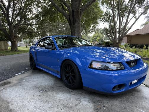 2003 Ford Mustang Mach I