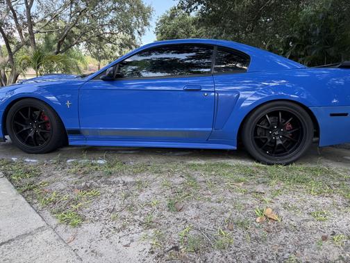 2003 Ford Mustang Mach I