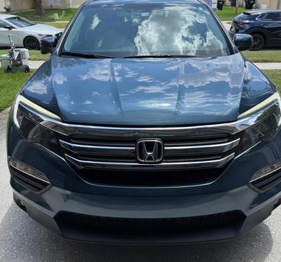 Blue 2017 Honda Pilot EX