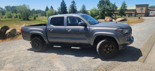 2021 Toyota Tacoma SR5