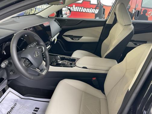 2025 Lexus NX 450h+ Luxury AWD