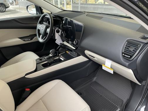 2025 Lexus NX 450h+ Luxury AWD