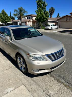 Gold 2010 Lexus LS 460 L