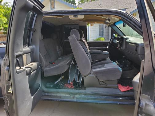 Blue 2005 GMC Sierra 1500 SLE Extended Cab
